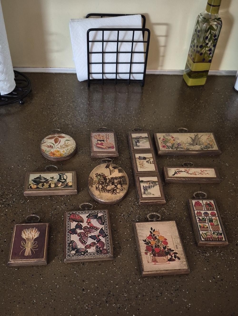 Vintage Decorative Wall Plaques Decopage 11 Total